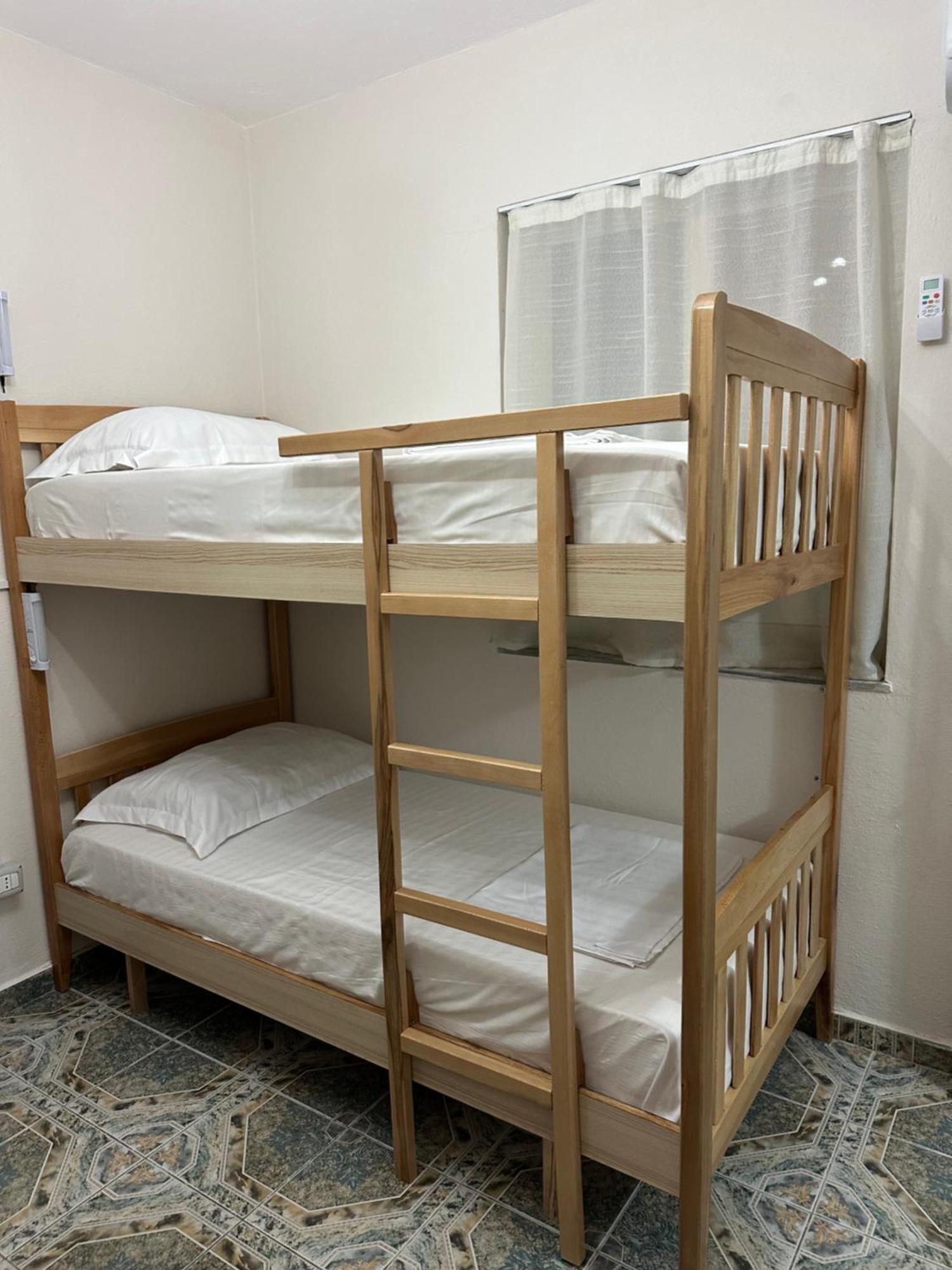 Tirana Lemon Breeze Hostel Экстерьер фото