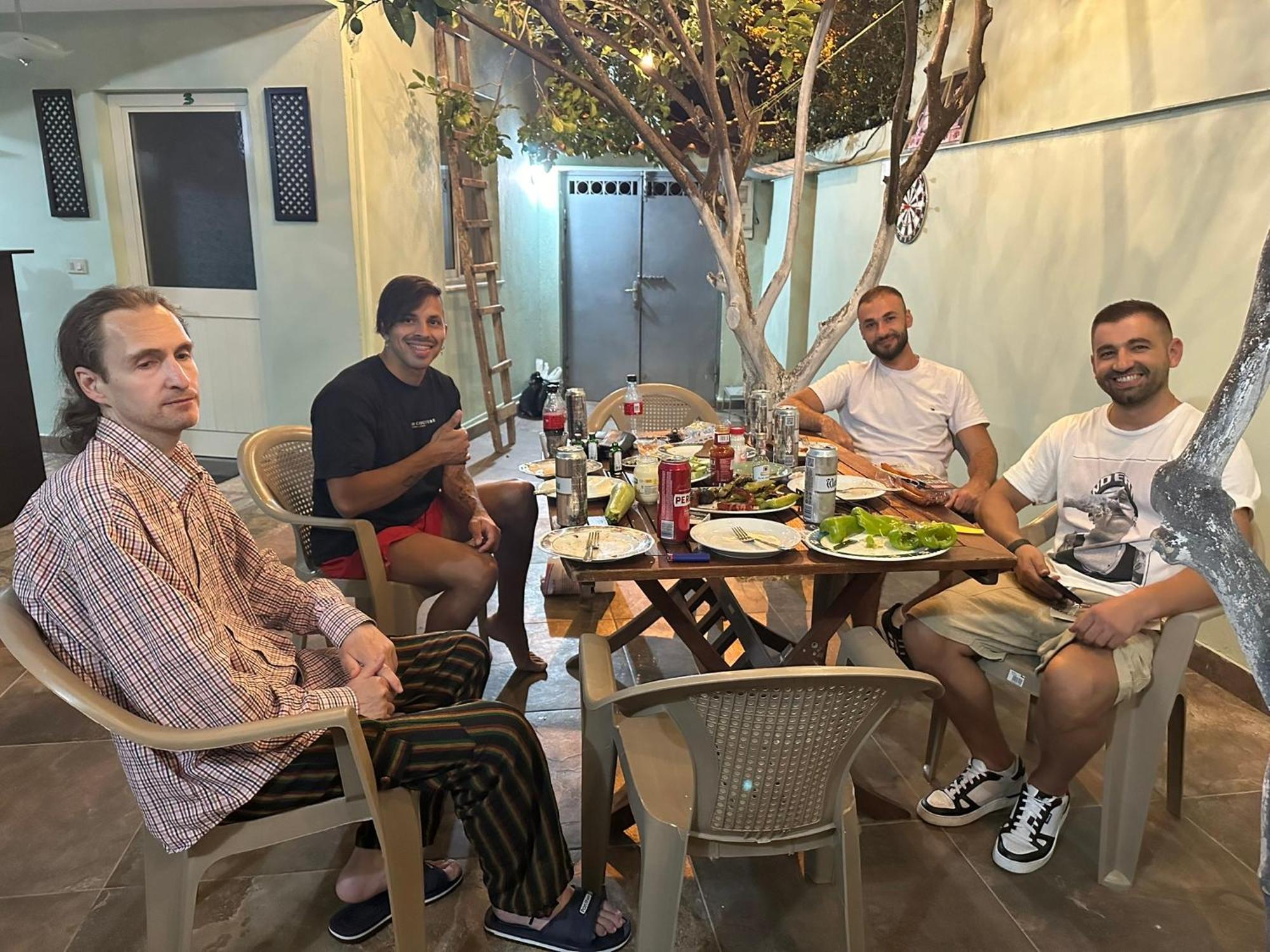 Tirana Lemon Breeze Hostel Экстерьер фото